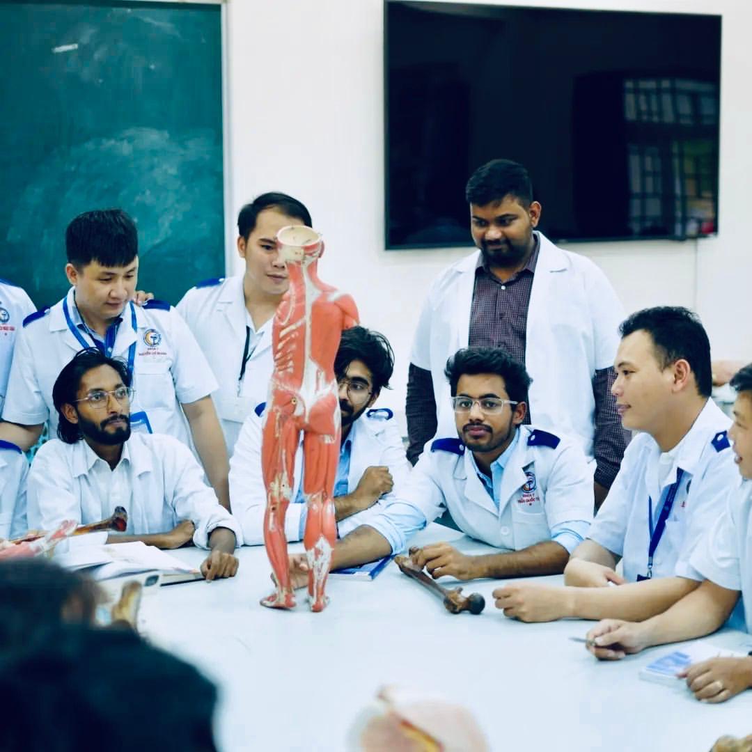 WhatsApp Image 2025-05-09 at 17.07.40